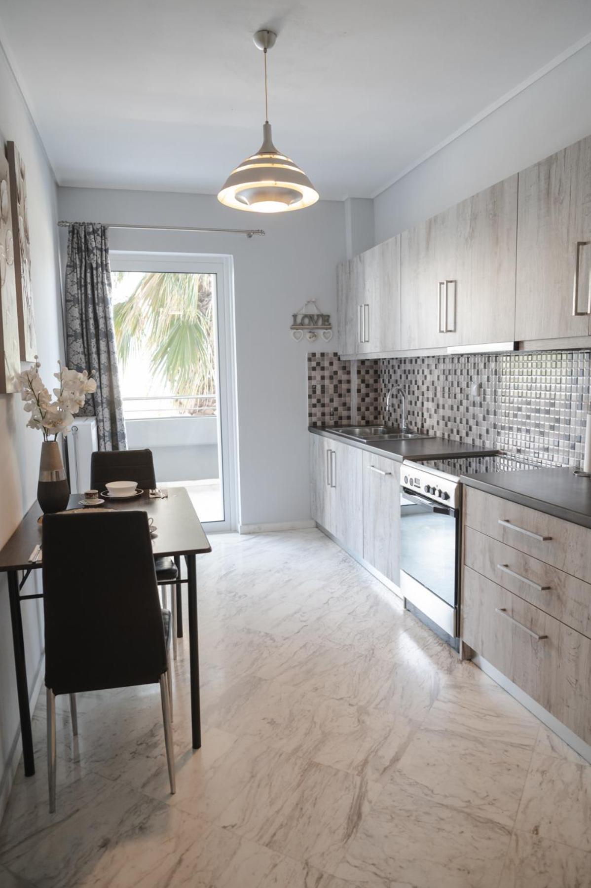 Sea View Apartment Халкида Экстерьер фото