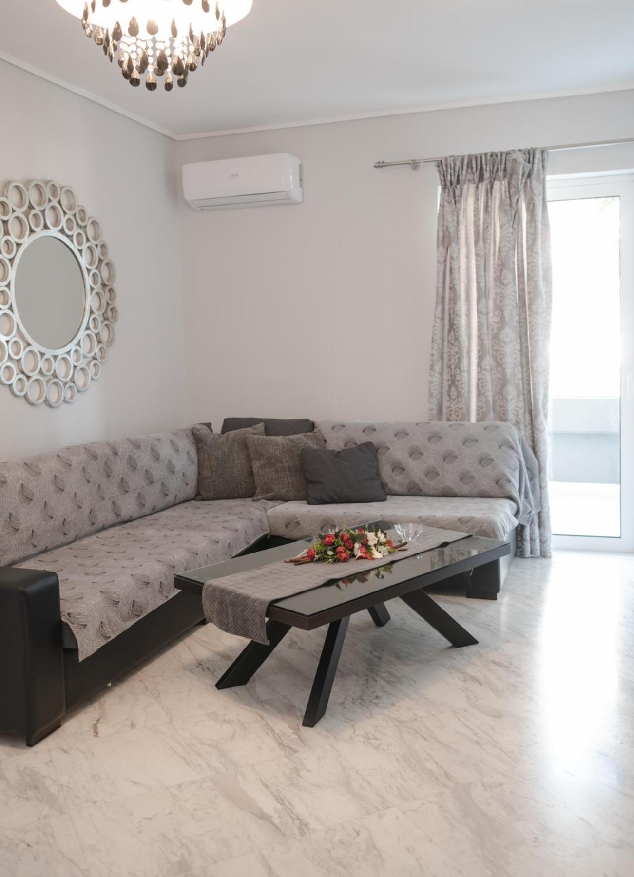 Sea View Apartment Халкида Экстерьер фото