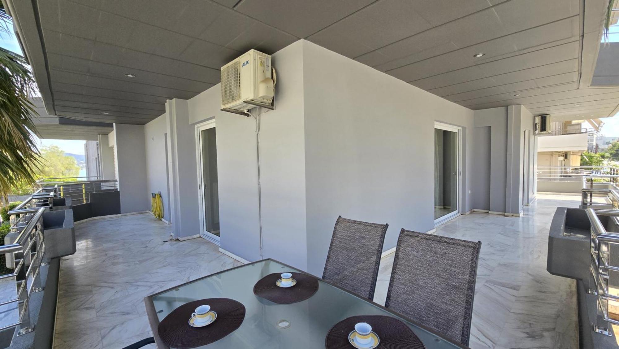 Sea View Apartment Халкида Экстерьер фото