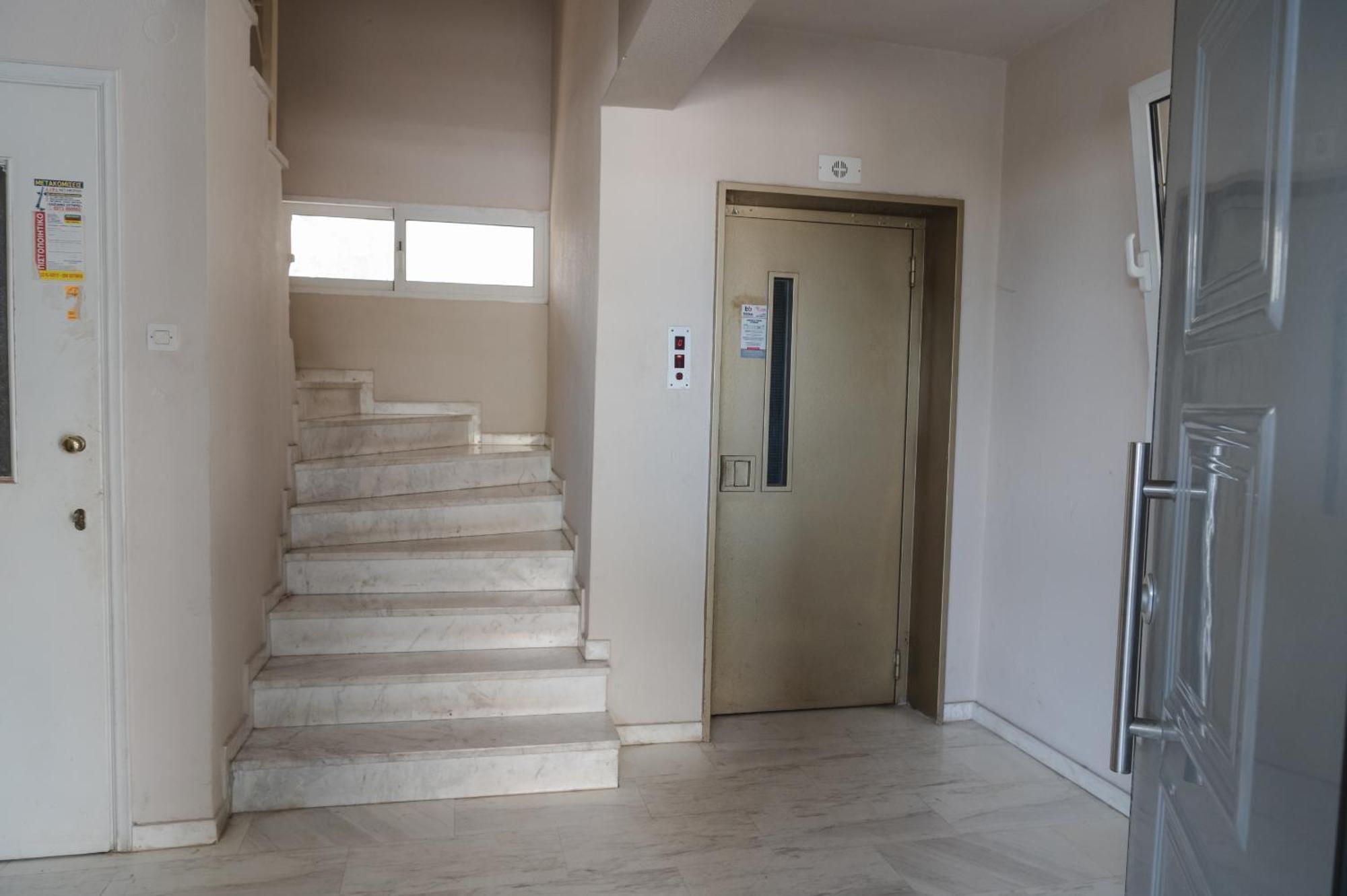 Sea View Apartment Халкида Экстерьер фото