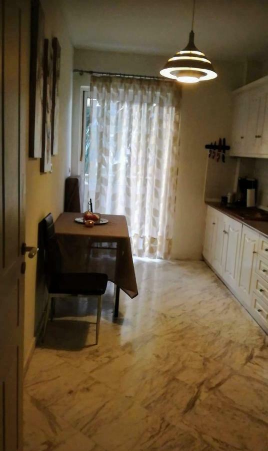 Sea View Apartment Халкида Экстерьер фото